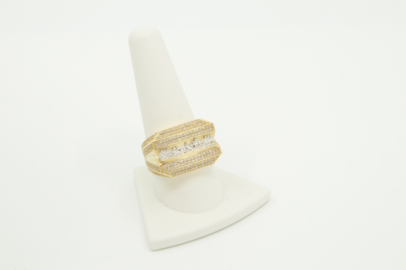 last-supper-ring-14k-gold-cz-size-10-3.jpg 14K gold Last Supper ring with CZ, size 10