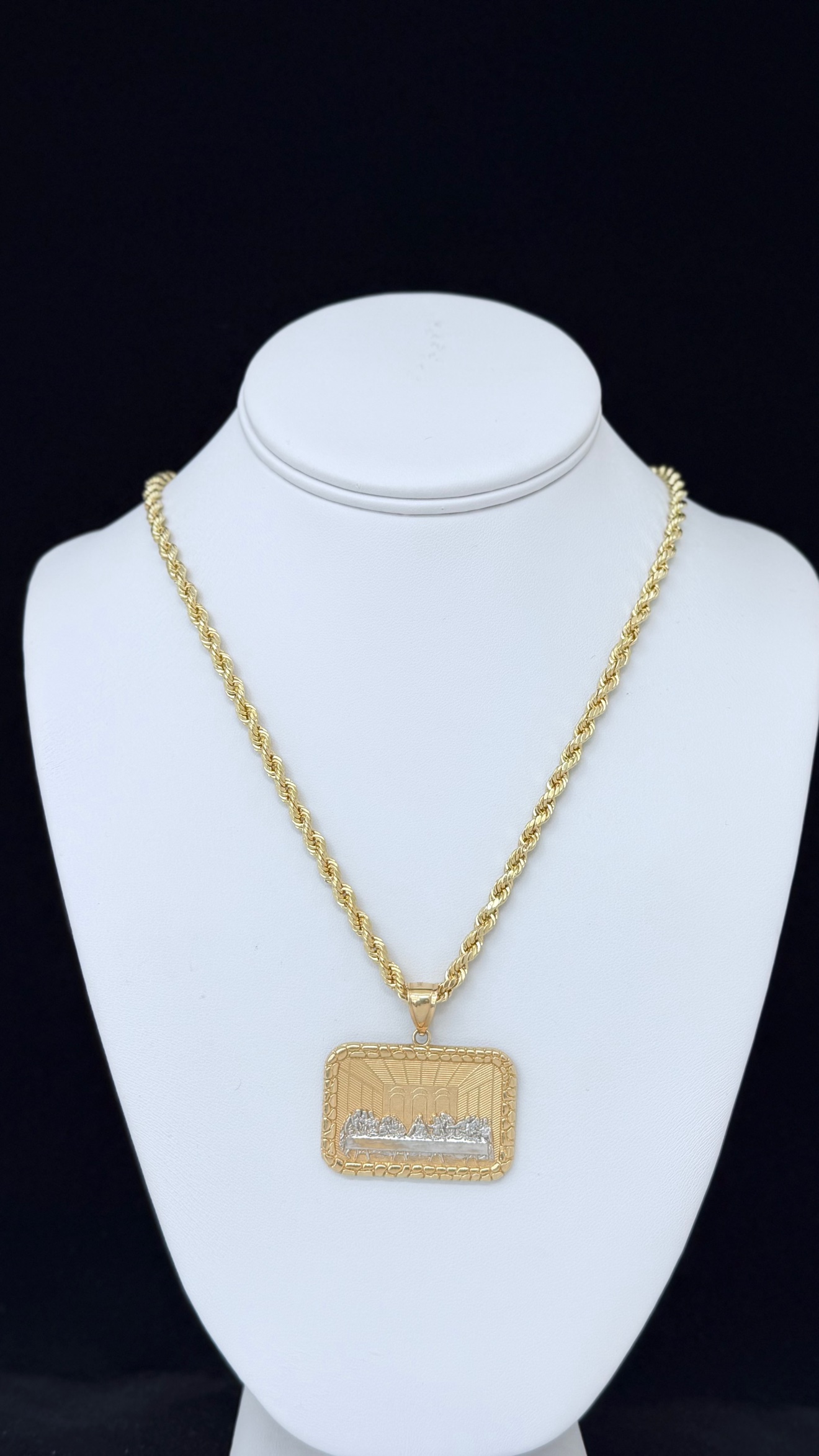 14K gold rope chain with Last Supper pendant, 24 inches